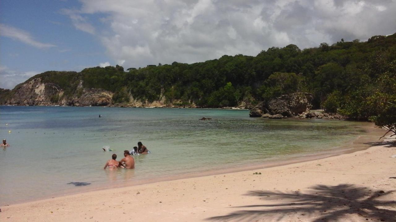 Appartement Les Pieds Dans L'Eau Le Gosier  Εξωτερικό φωτογραφία
